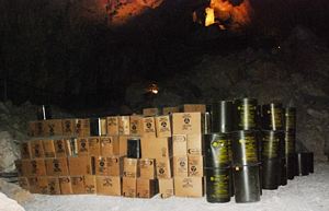 Mantimentos da crise dos mísseis na Grand Canyon Caverns @JACrispim - CeGUL- SPE, 2009