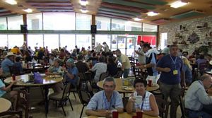 Vista geral do refeitório durante o pequeno almoço @ Gada Salem, 2009