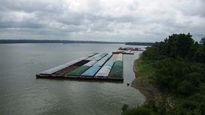 Plataformas industriais no rio Mississippi @ Pilar Vicente - SPE, 2009